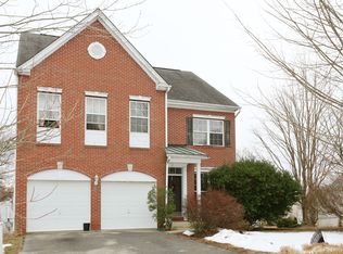 1 Mackellar Ct, Peekskill, NY 10566