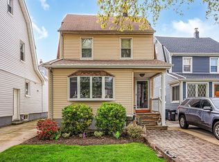 8868 Commonwealth Blvd, Bellerose, NY 11426