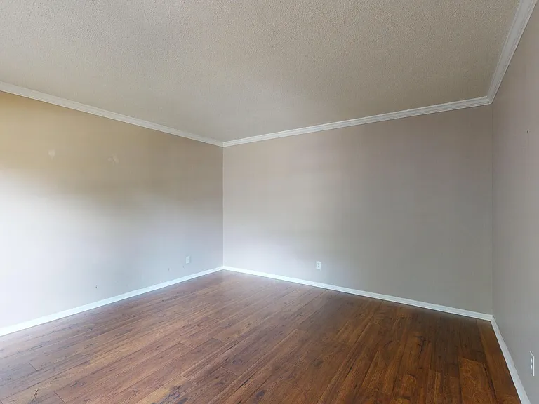 1531 Dartmouth Ct — Photo 4