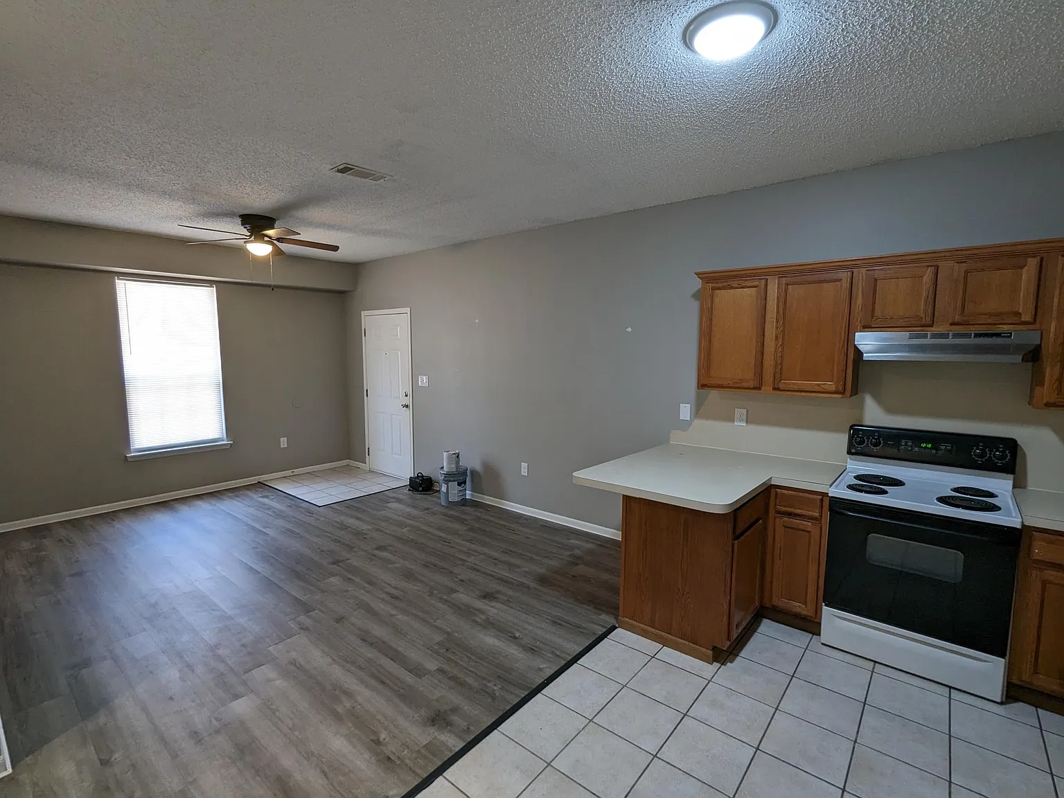 2 bed, 950 sqft, $875 — Photo 4