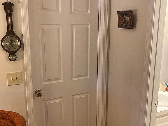 Door to Laundry and Utility 