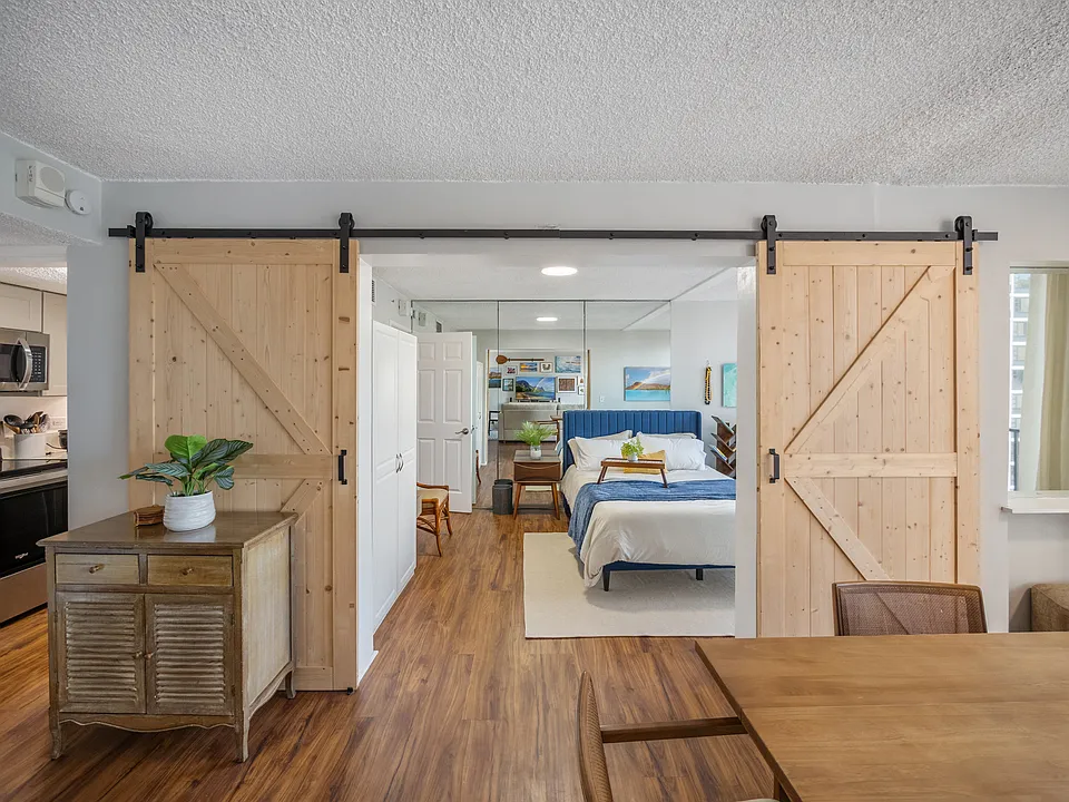 250 Ohua Ave #Penthouse I