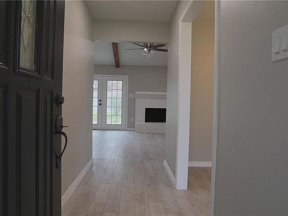 5th image of 1316 Lark Ln