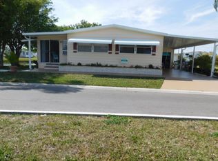 733 Pirates Rest Rd, North Fort Myers, FL 33917