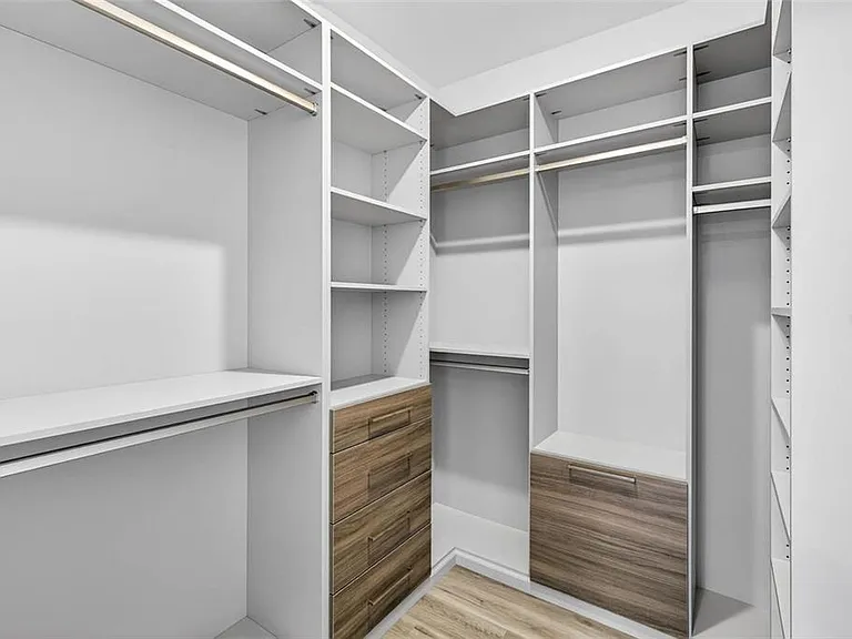 4426 W Euclid Ave — Photo 34