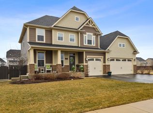 907 Blue Aster Pkwy, Gilberts, IL 60136