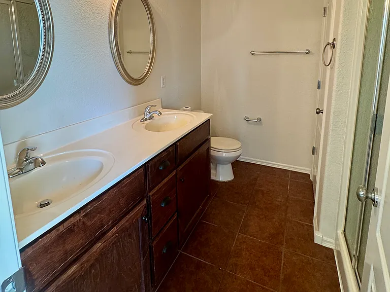 11077 N 117th East Ave — Photo 9