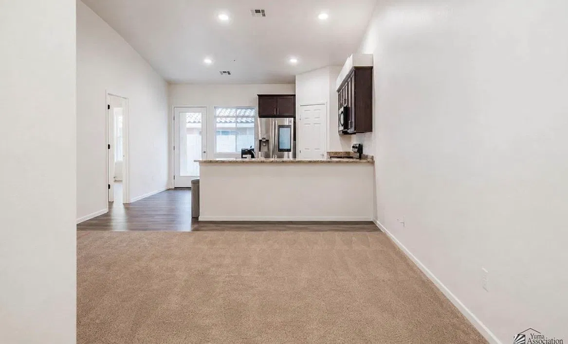 3 bed, 1280 sqft, $1,550 — Photo 4