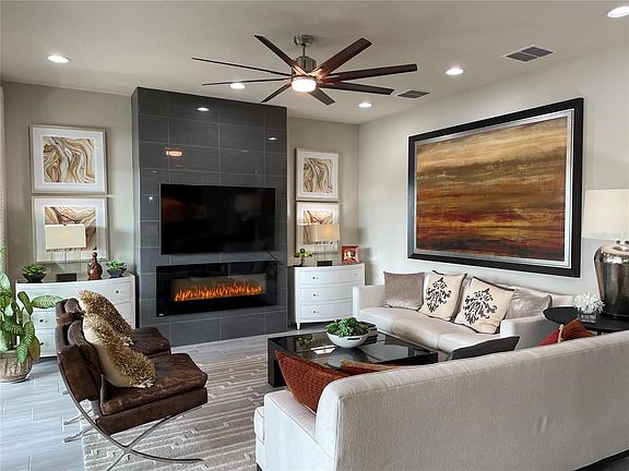 3rd image of 30432 Sunland Ct