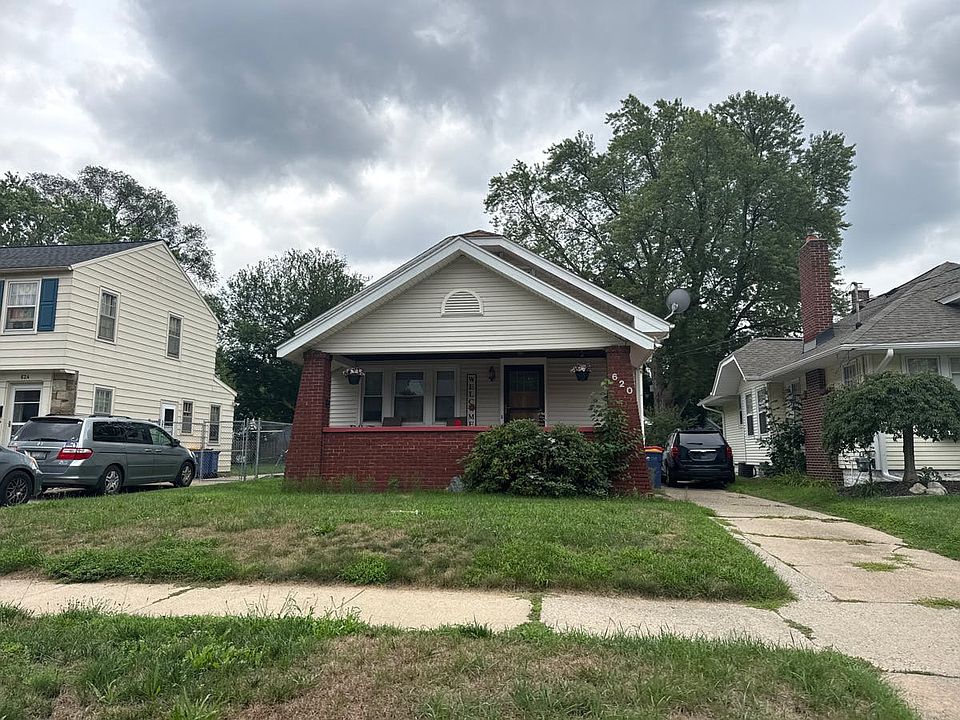 1st image of 620 Deming St SE
