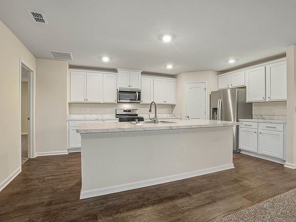 4th image of 30 Porto Ct