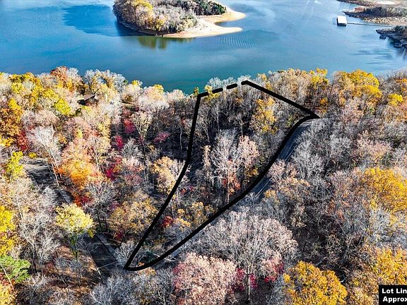 4th image of 807 Wilderness Dr