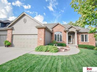 4010 N 161st St, Omaha, NE 68116