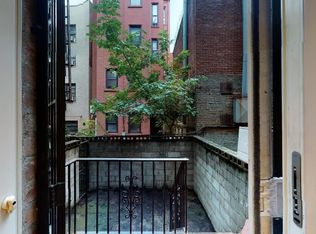 222 E 84th St #1D1, New York, NY 10028