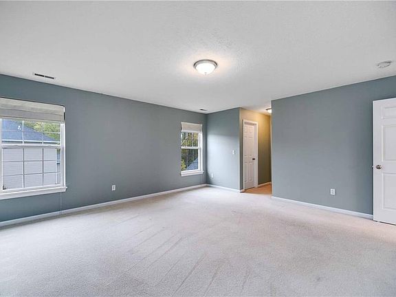 5th image of 32862 Walnut Dr