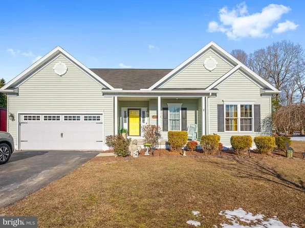 4 N Swamppink Dr, Greenwood, DE 19950