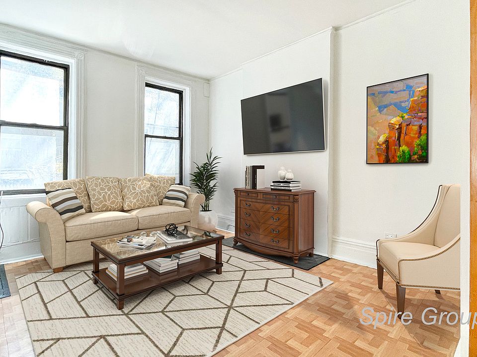 1st image of 270 W 12th St #C1