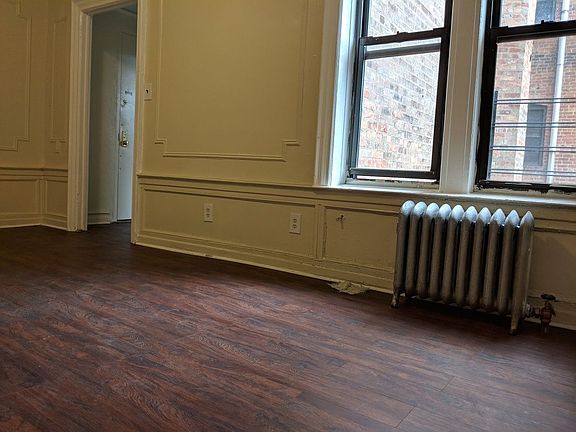 4th image of 569 Empire Blvd APT B3