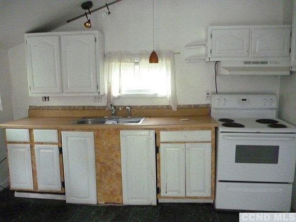 2nd image of 31 Kaaterskill Ave
