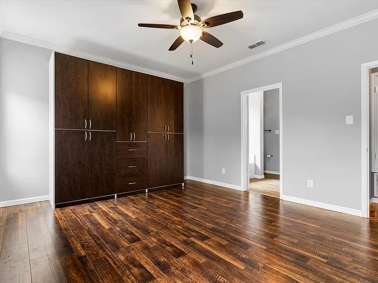 5000 Wild Oats Dr — Photo 8