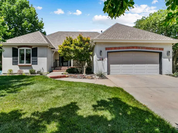 1315 N White Tail Ct, Wichita, KS 67206