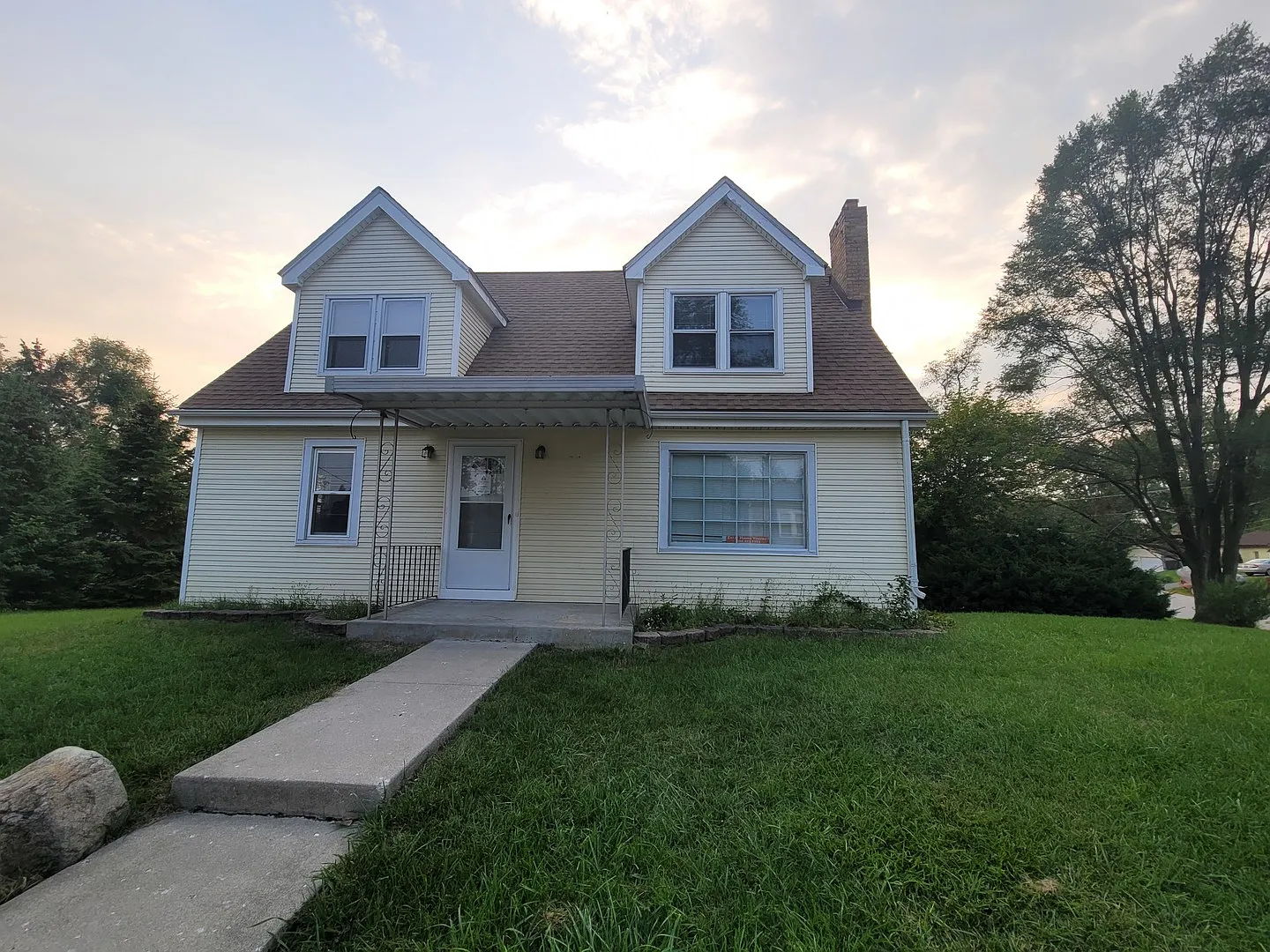 110 Hilldale Rd photo 1