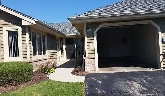3rd image of 6976 N Lincolnshire Cir #6976