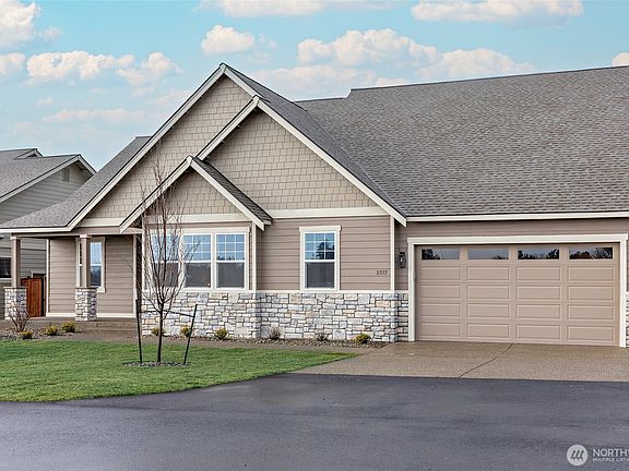 2nd image of 2517 N Dandelion Lane