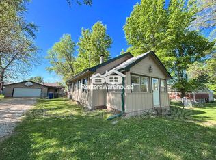 324 Rittenhouse St, Des Moines, IA 50315