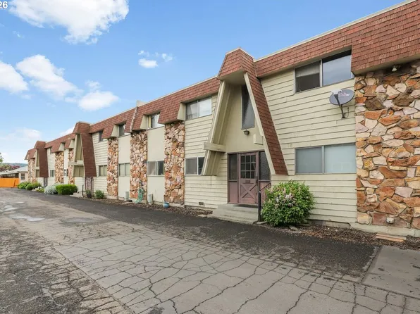 1622 E 9th St APT 12, The Dalles, OR 97058