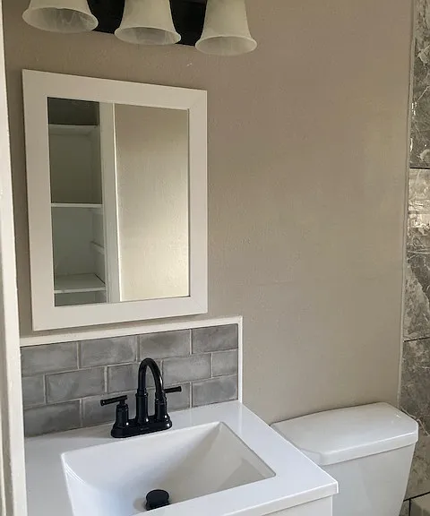 228 Mamie Ave — Photo 7