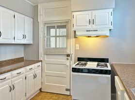 532 Des Plaines Ave.