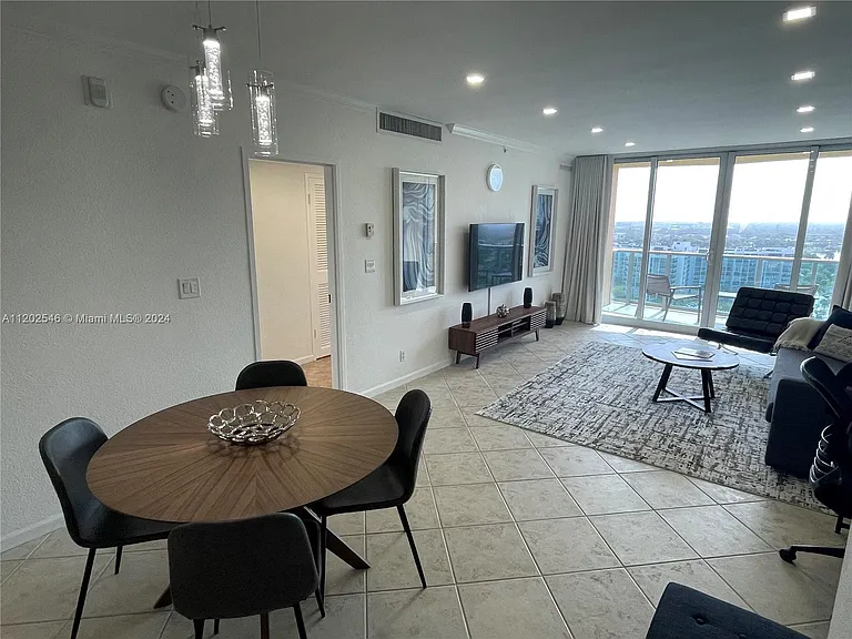 2501 S Ocean Dr #Penthouse 28 — Photo 80