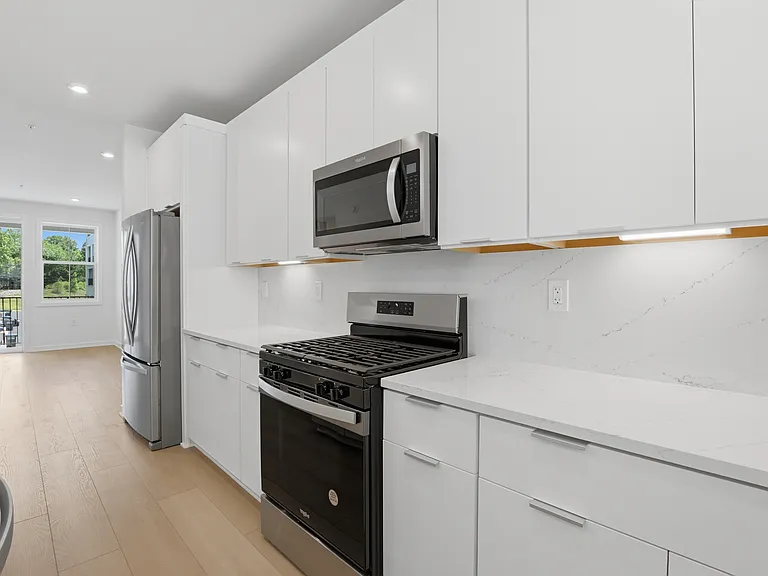 4759 Sully Point Ln — Photo 7