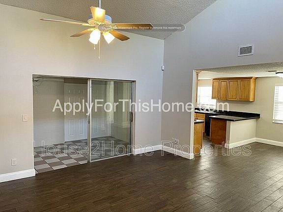 3rd image of 10110 Briarwick Ct