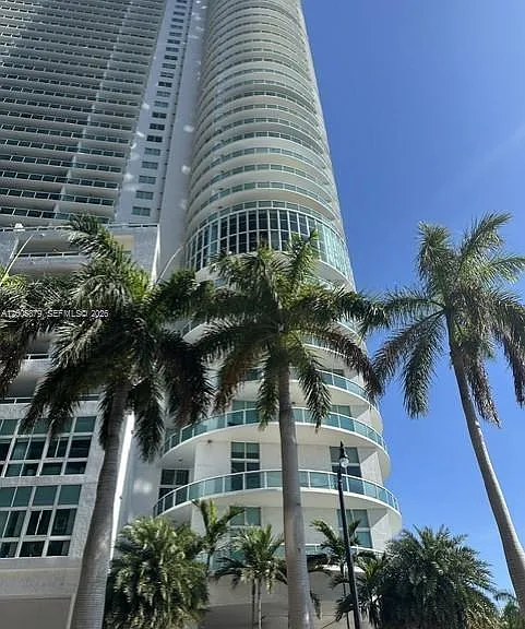 1800 N Bayshore Dr #1506 — Photo 1