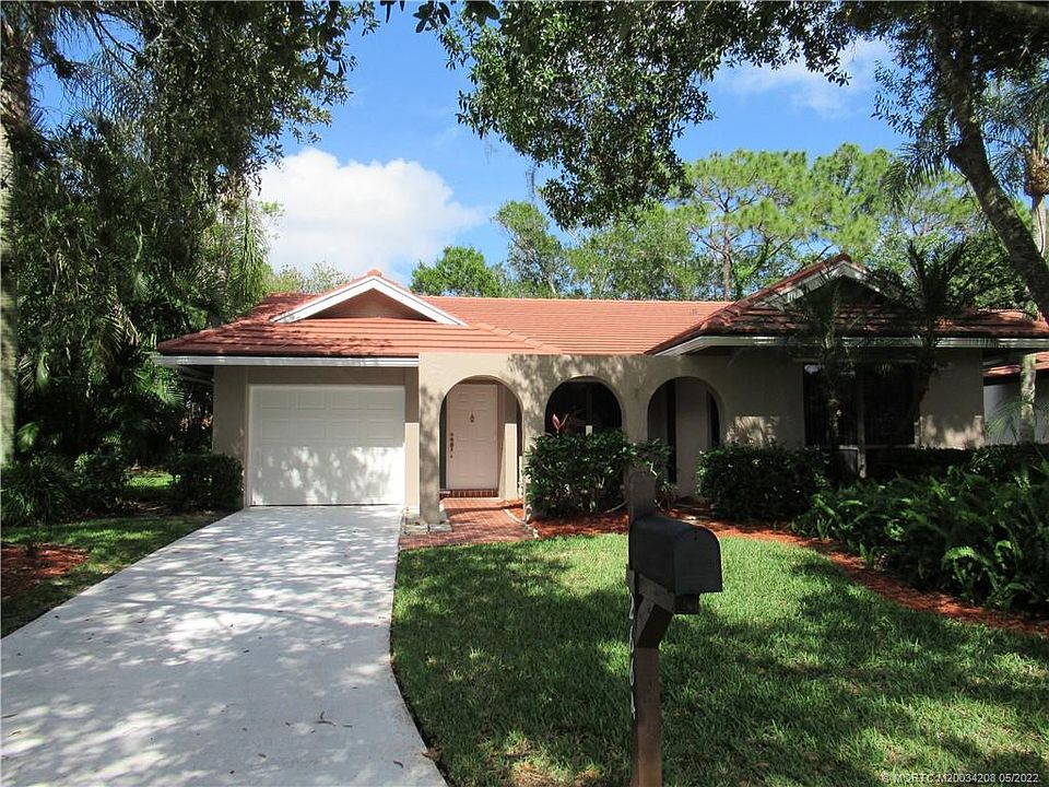 1st image of 2664 SW Willowood Cir