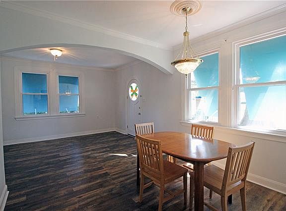 3rd image of 204 Transcontinental Dr