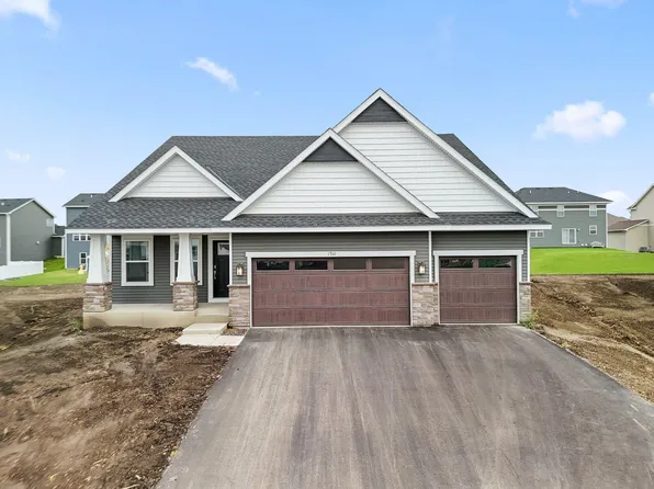 1910 Dogwood Ct, Carver, MN 55315