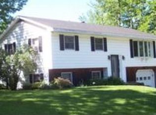 24 Catherine Dr, Rutland, VT 05701