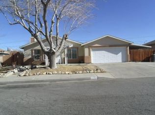 44300 Fenhold St, Lancaster, CA 93535