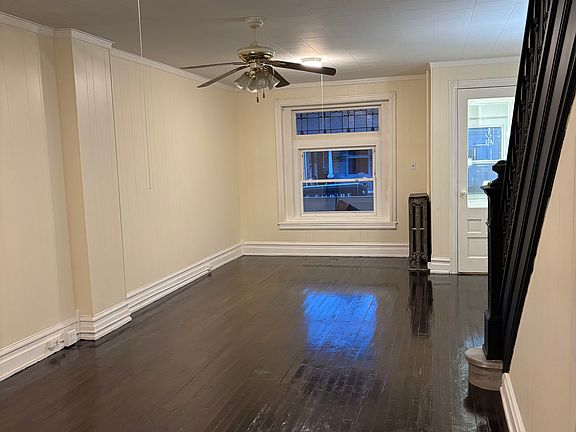 3rd image of 948 W Tilghman St