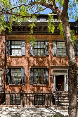 Sold by Compass | media 24