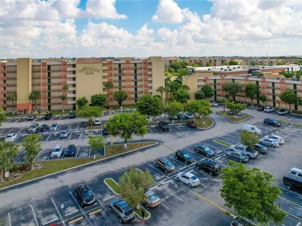 9405 W Flagler St D205, Miami, FL 33174