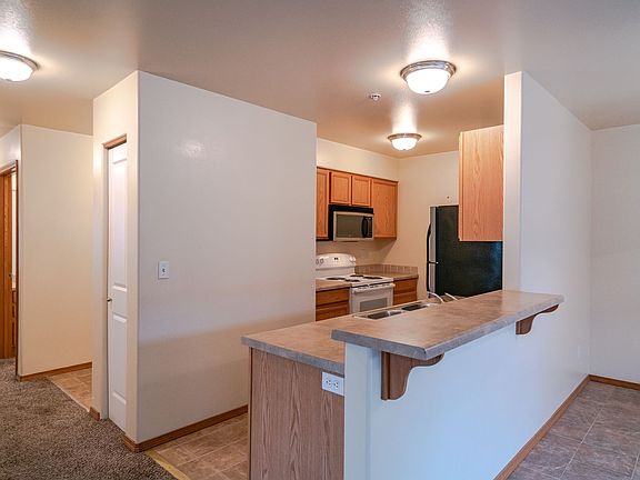 3rd image of 1622 Stella Ave APT 2