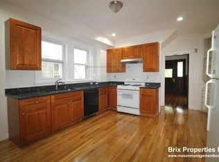 32 Mansfield St #1, Allston, MA 02134