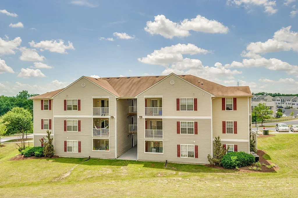 Chestnut Ridge Apartments — Photo 3
