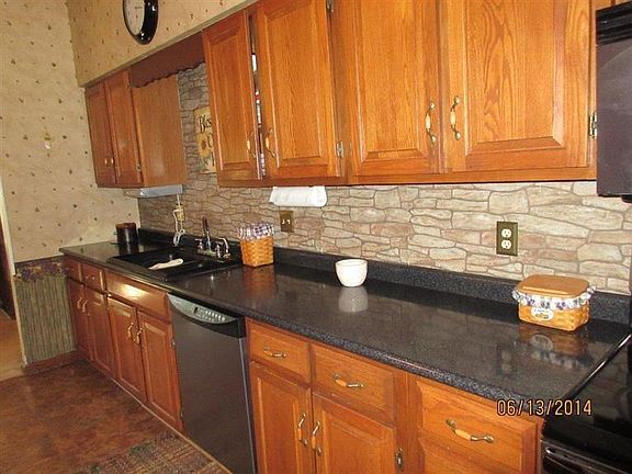 2nd image of 5270 Garmar Ln