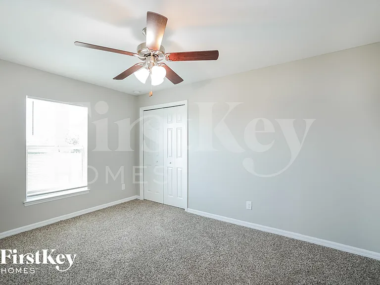 2209 NW 37th Ave — Photo 13