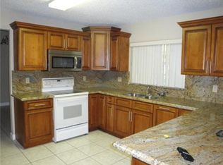 9034 SW 163rd Ter, Palmetto Bay, FL 33157